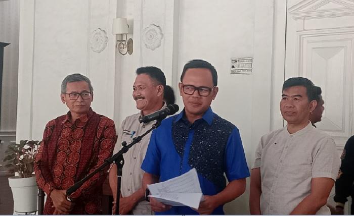 Wali-Kota-Bogor-Bima-Arya-saat-rilis-Permasalahan-PPDB-Kota-Bogor.jpg