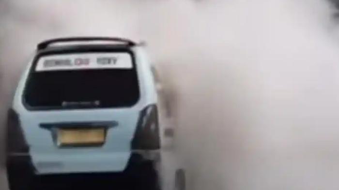 Cekcok Rebutan Antrean Ngetem, Sopir Nekat Bakat Angkot Teman di Tanah Abang