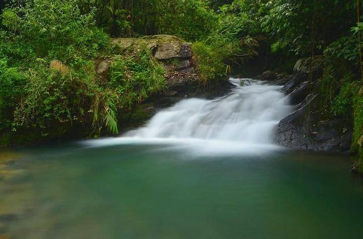 curug-cibulao-kab-bogor.jpg