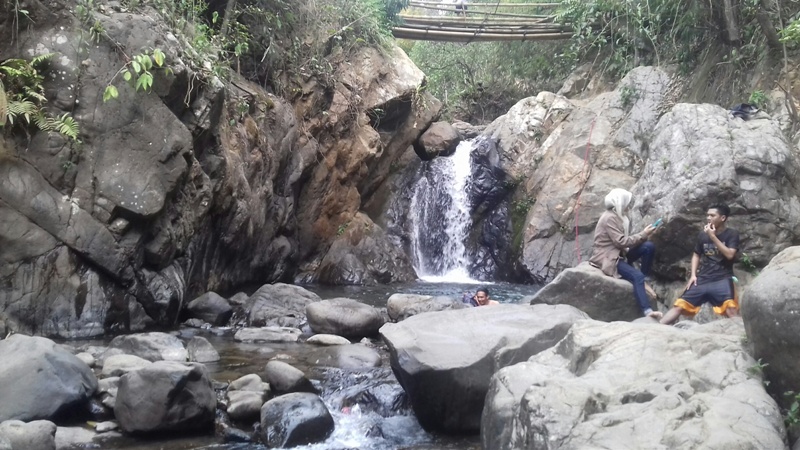 curug-putri-kencana1_20151021_202944.jpg