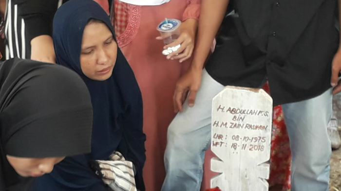 Suasana Haru Pemakaman Dufi - Pria yang Ditemukan Tewas Dalam Drum di Bogor