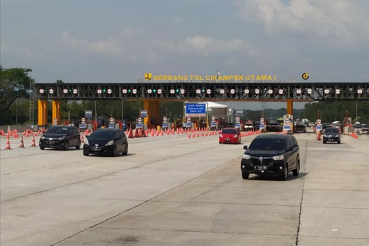 gerbang-tol-cikampek-utama.jpg