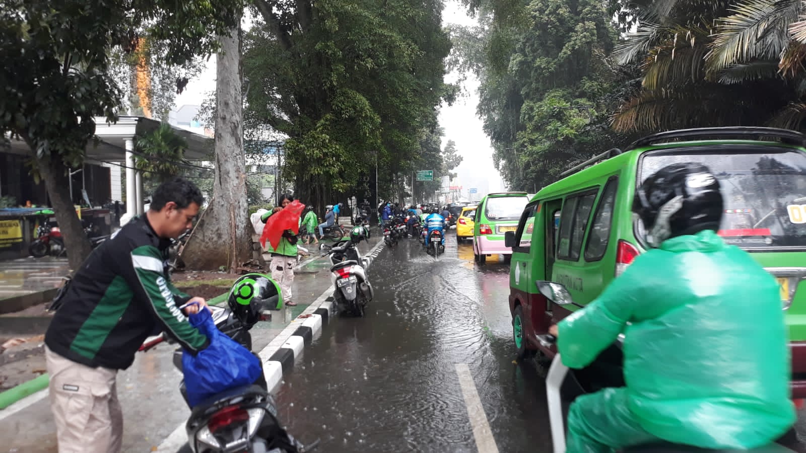 Prakiraan Cuaca Bogor Besok, Jumat 15 Juli 2022, Hujan Seharian, Wilayah Rumpin Cerah Berawan