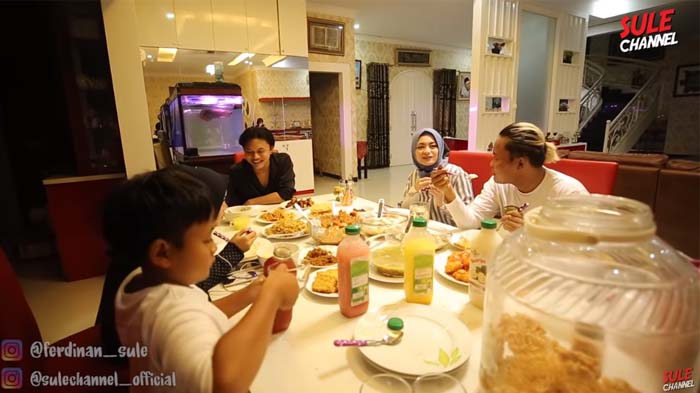 Rahasiakan Tanggal Pernikahan Sule dan Nathalie Holscher, Rizky Febian Puji Ibu Sambungnya: Respek