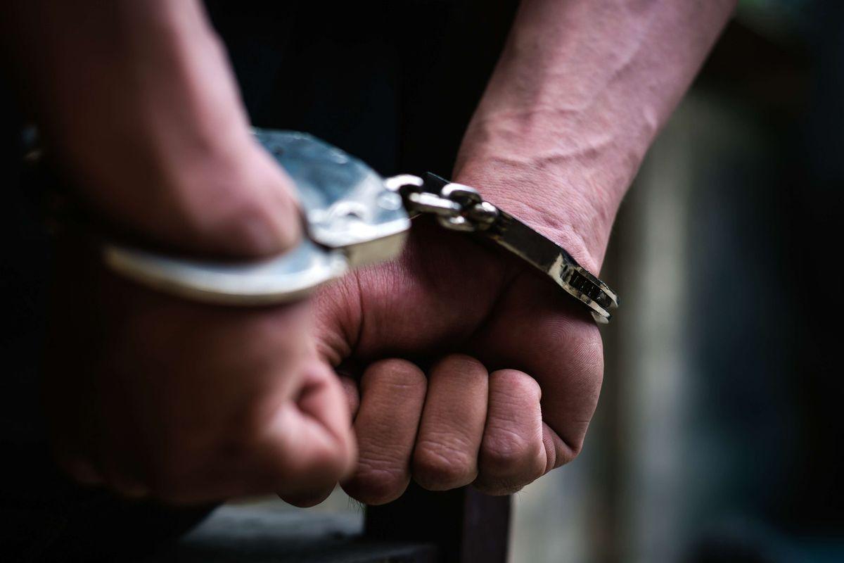 Momen Polisi Nyanyi Lagu Selamat Ulang Tahun Saat Penangkapan, Pelaku Penganiayaan Langsung Kaget
