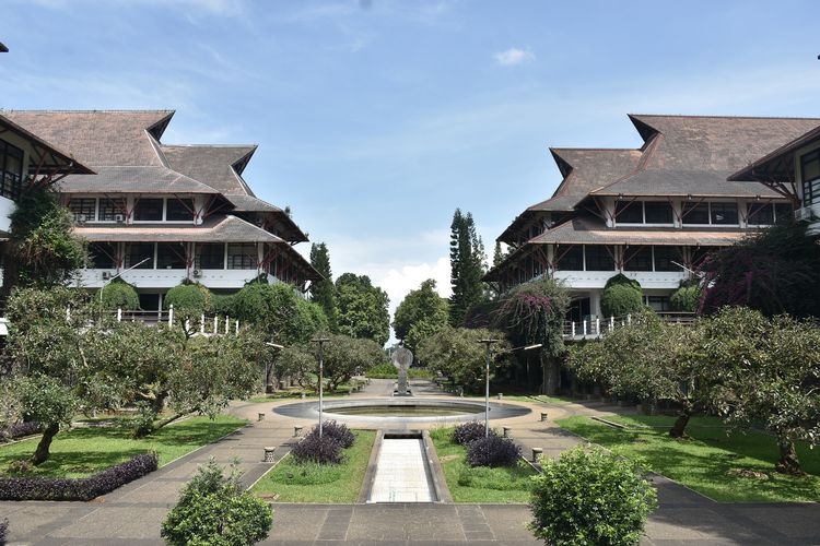 itb-bandung.jpg