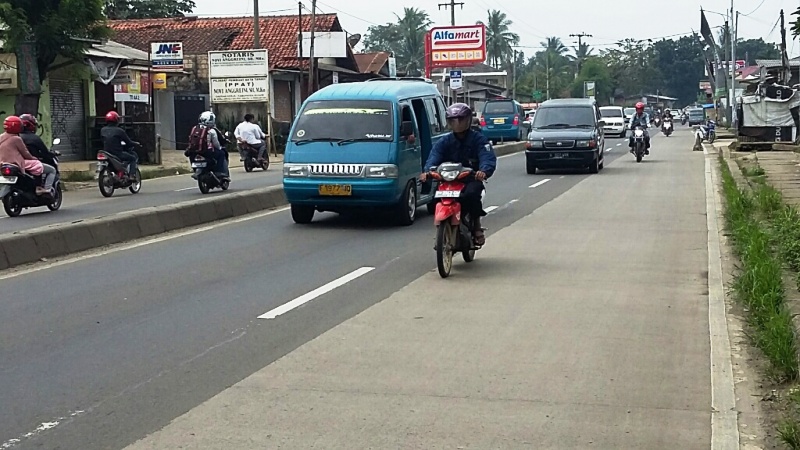 jalan-raya-kemang-bogor-1_20160529_112249.jpg