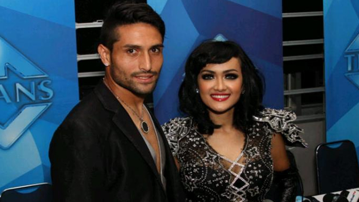 Akhirnya, Gaston Castano Jenguk Julia Perez