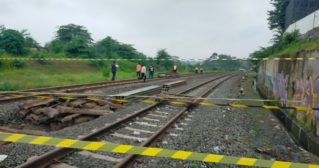 Penumpang KA Pangrango Bogor Sukabumi Gagal Berangkat Imbas Longsor di Sirna Sari, Segini Jumlahnya