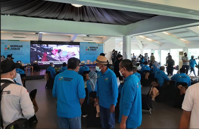 kepala-daerah-kota-dan-kabupaten-di-jawa-barat-mengikuti-arahan-untuk-meningkatkan.jpg