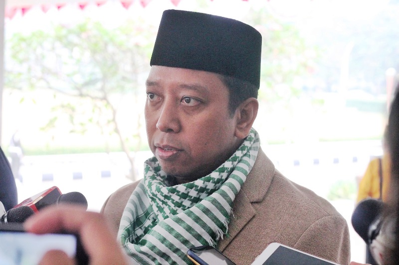 ketua-umum-ppp-romahurmuziy_20180808_142129.jpg