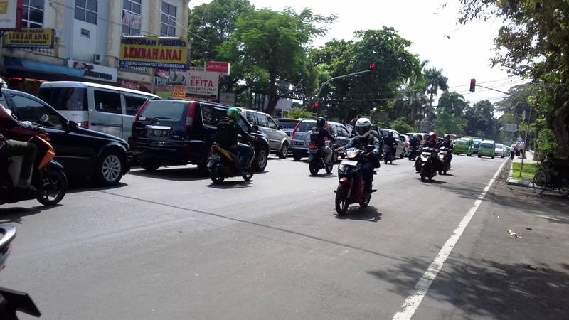 kondisi-jalan-sudirman-bogor-tengah-kota-bogor_20160525_130417.jpg
