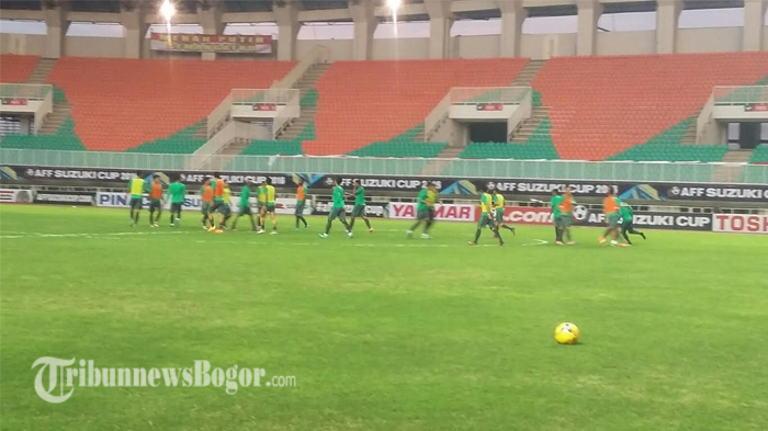 latihan-timnas_20161213_194934.jpg