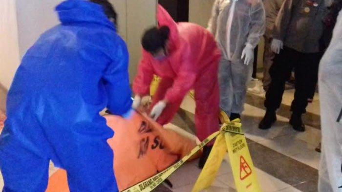 Sosok Wanita depan Lift Gegerkan Penghuni Apartemen, Polisi Temukan Potongan Rambut dan Darah