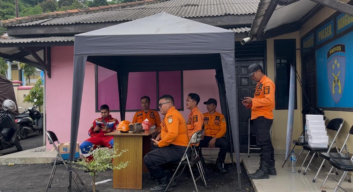 posko-siaga-aduan-korban-pongkor.jpg