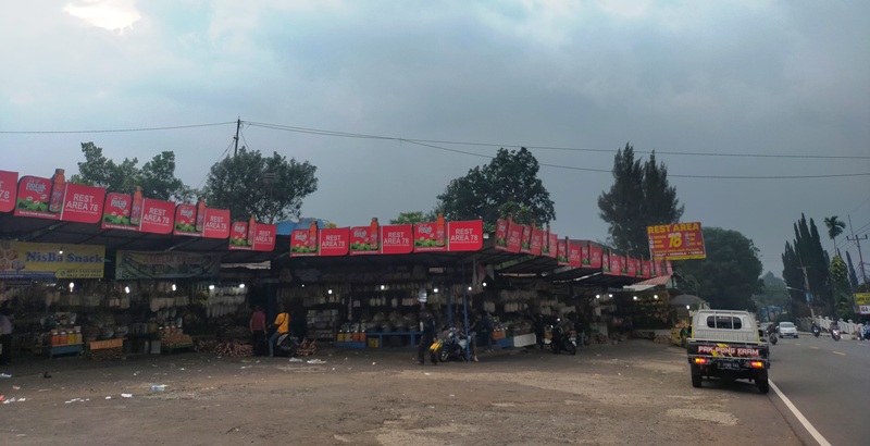 rest-area-78-di-kawasan-puncak-bogor-salah-satu.jpg
