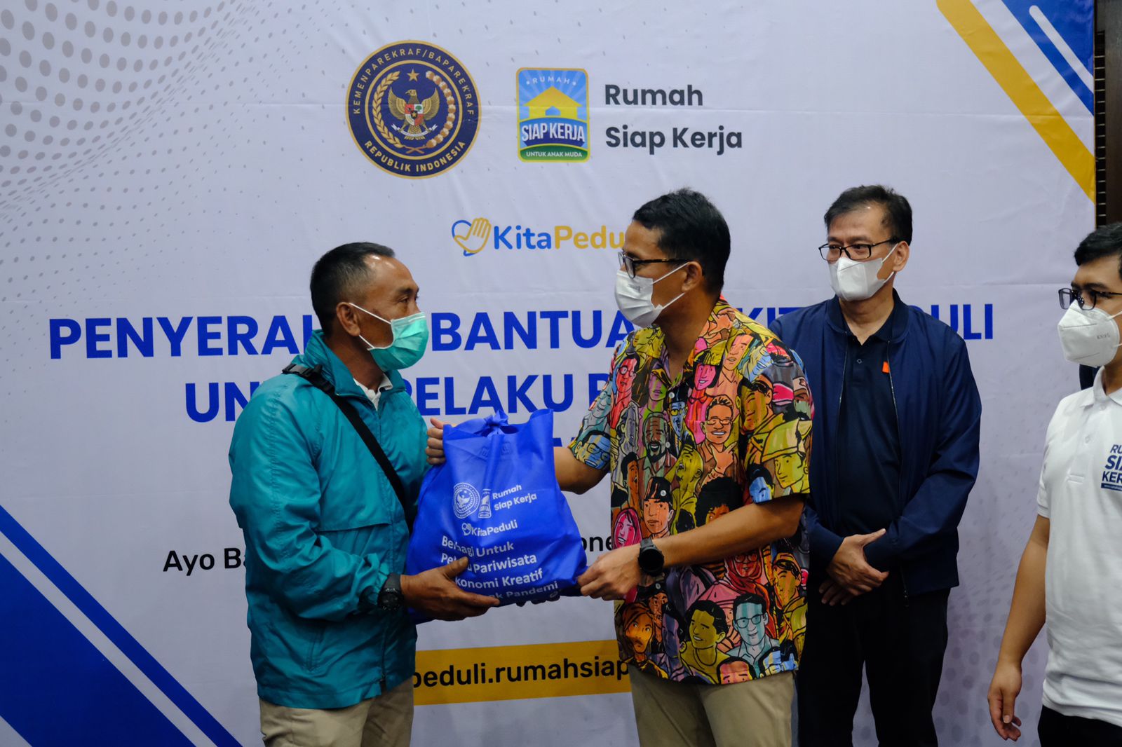 Sandiaga Uno dan Rumah Siap Kerja Inisiasi Gerakan Sosial #KitaPeduli Demi Pulihkan Pariwisata