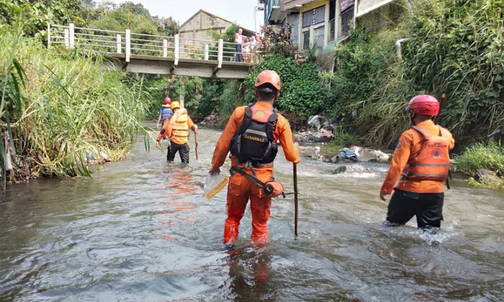 Santri Hilang Terseret Arus, Tim SAR Gabungan Sisir Aliran Sungai Sindangbarang