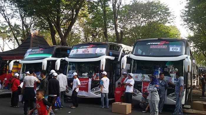 sebagian-dari-459-armada-bus-mudik-gratis-bumn.jpg