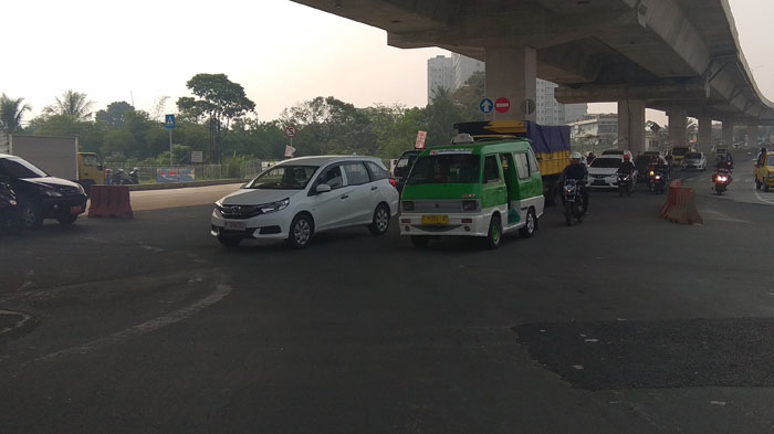 Kondisi Lalu Lintas Di Simpang Lottemart Bogor Saat Ini Lancar