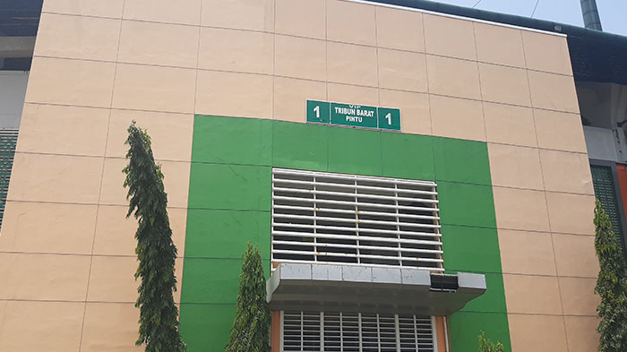 stadion-pakansari-cibinong-kabupaten-bogor.jpg