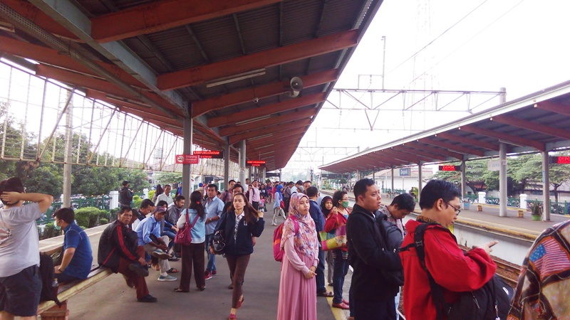 stasiun-depok-lama-2_20160311_095306.jpg