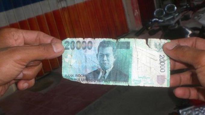 uang-rusak_20180417_134127.jpg