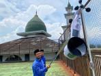 Alat-pengukur-cuaca-bernama-AWS-saat-dipasang-di-balkon-Sekolah-Insantama-Kota-Bogor.jpg