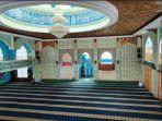 Bagian-Dalam-Masjid-Biru-At-Thohirin-Kota-Bogor.jpg