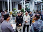 Bima-Arya-Terima-Kunker-Wali-Kota-dan-Forkopimda-Kota-Ternate.jpg