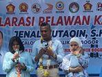 Calon-Wakil-Wali-Kota-Bogor-Jenal-Mutaqin-kenalkan-ibundanya-dan-istrinya.jpg