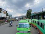 Halte-Biskita-Transpakuan-di-Jembatan-Merah-Kota-Bogor-berubah-menjadi-pangkalan-angkutan-k.jpg