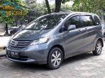 Honda-Freed-2010.jpg