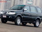Isuzu-New-Panther-2005-mobil-bekas.jpg