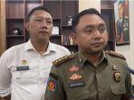 Kasatpol-PP-Kota-Bogor-Agustian-Syach-membongkar-akal-akalan-penjual-miras.jpg