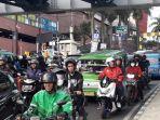 Kepadatan-lalu-lintas-di-kawasan-Jalan-Otista-dan-Jalan-Empang-Kota-Bogor-Minggu-1642023-sore.jpg