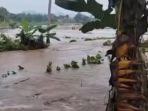 Kolam-ikan-terendam-banjir.jpg