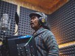 Kunci-Gitar-dan-Lirik-Lagu-Salahmu-Sendiri-Slamet-Pengamen.jpg