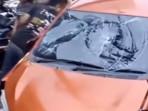 Diduga Melakukan Tabrak Lari, Mobil Ayla Rusak Diamuk Massa di Sukaraja Bogor