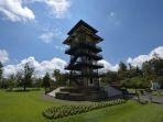 Menara-Pandang-di-Taman-Bunga-Nusantara.jpg