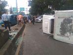 Mobil-Isuzu-Elf-box-terguling-d.jpg