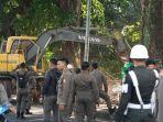 Penertiban-bangunan-liar-di-sepanjang-Jalan-Raya-Bogor.jpg