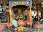 Penjual-es-dawet-di-pinggir-Jalan-Raya-Ciampea.jpg