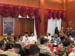 Pertemuan-antara-Pemkab-Bogor-dengan-Pemkab-Tangerang-membahas-per.jpg