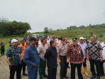 Pj-Bupati-Bogor-Bachril-Bakri-meninjau-jembatan-penghubung-antara-Desa-Hambalang.jpg