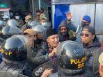 Posko-Bantuan-Hukum-Muhammad-Firdaus-Oibowo-di-Puncak.jpg