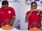 REKAM-Jejak-Dessy-Arfianto-Gerakan-Tangannya-Viral-Saat-Drawing-Liga.jpg