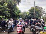 Ratusan-Bobotoh-sedang-melakuka.jpg