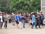 Ribuan-pendukung-Persib-Bandung-mulai.jpg