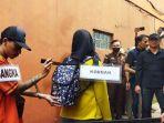 Rizaldi-Nugraha-Gumilar-22-alias-Ical-saat-memperagaka.jpg